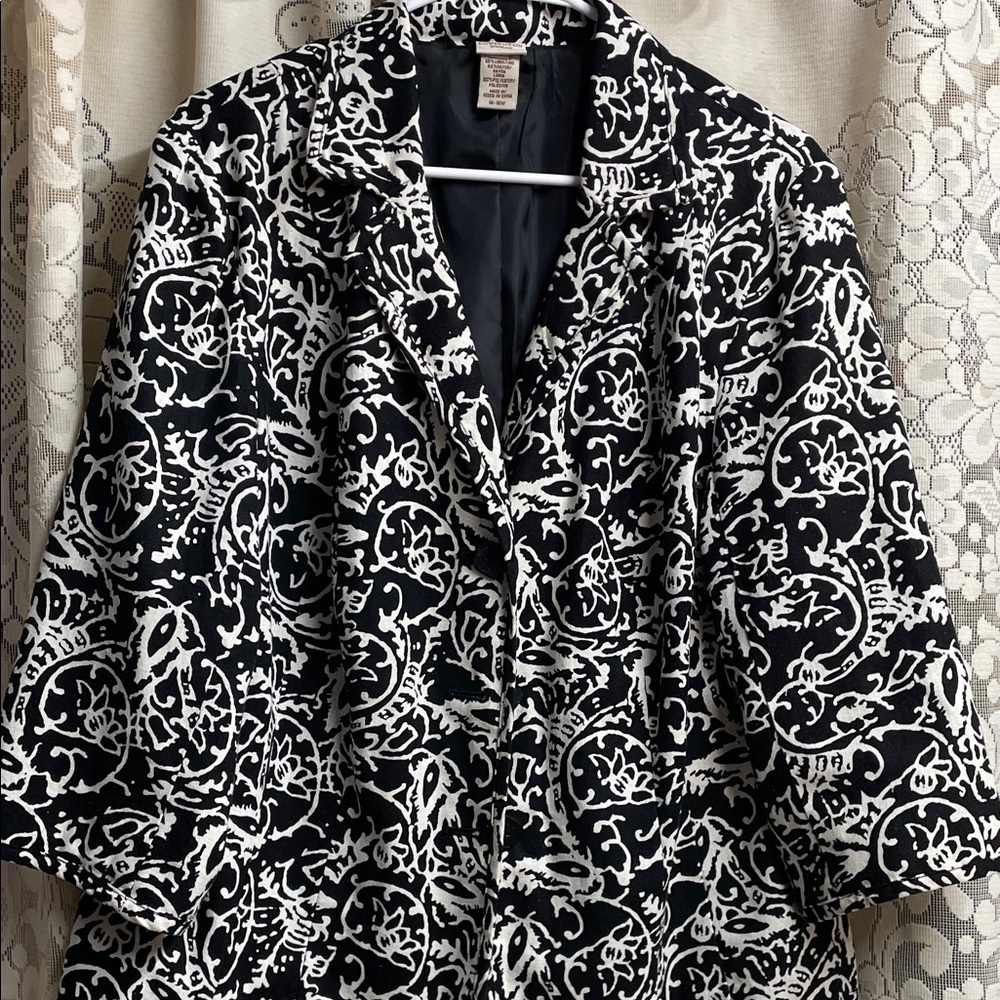 Covington Black and White Linen Blend Jacket 16/18